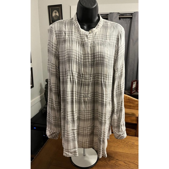 GAP Womens Gray & White Plaid Collar Pleated Front Flannel Blouse Sz Small EUC - Picture 1 of 9